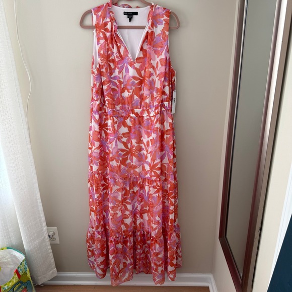 Maggy London Dresses & Skirts - MAGGY LONDON WOMAN Floral Maxi Dress Orange Pink‎ Lavender Tiered V-Neck 1X
